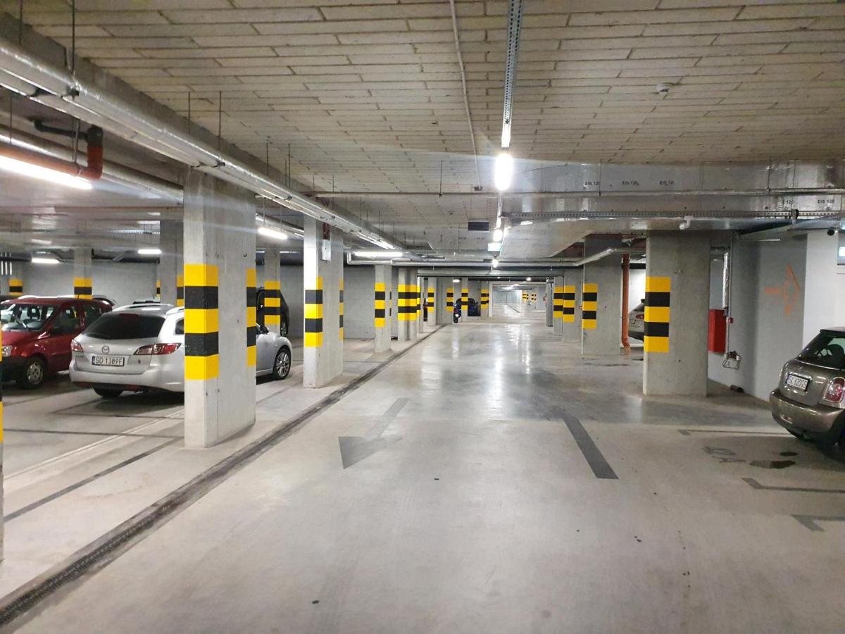 Osiedle Ptasie, New - Lux - Priv Parking カトヴィツェ エクステリア 写真